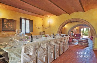 Casa di campagna in vendita Asciano, Toscana, RIF 2992 Esszimmer