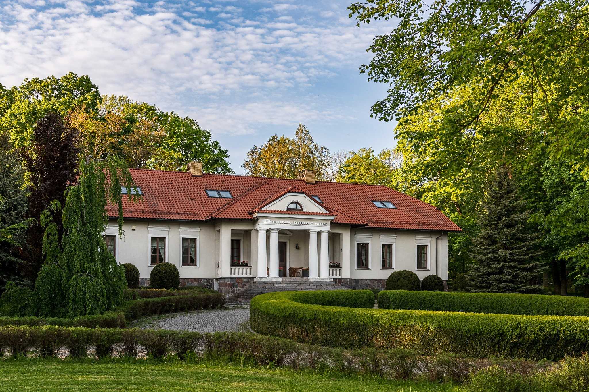 Immagini Restauriertes Herrenhaus - Przedborz / Lodz