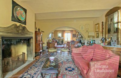 Casa di campagna in vendita Arezzo, Toscana, RIF 2993  weitere Ansicht WB mit Kamin