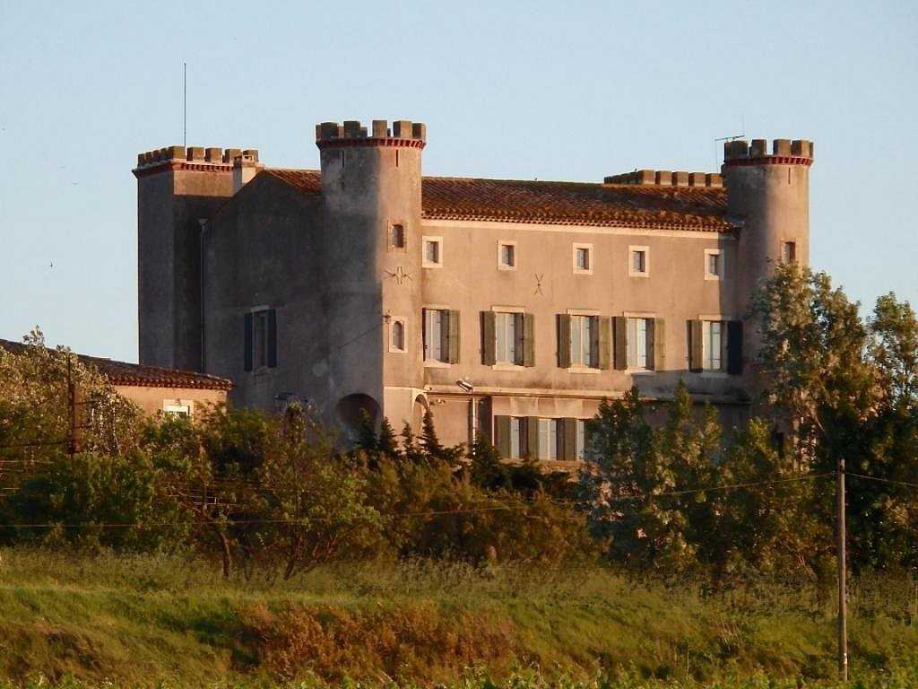 Immagini Il castello dei Cavalieri Templari nel sud della Francia