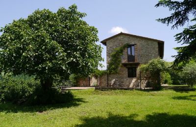 Casale in vendita Promano, Umbria, Proprietà