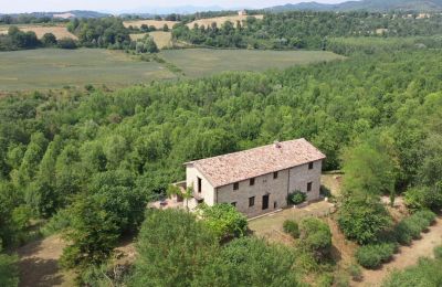 Casale in vendita Promano, Umbria, Vista esterna