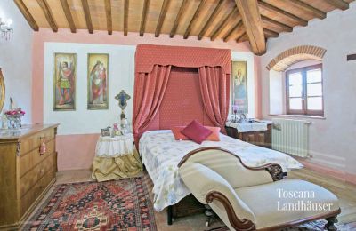 Casa di campagna in vendita Gaiole in Chianti, Toscana, RIF 3041 Schlafzimmer 1