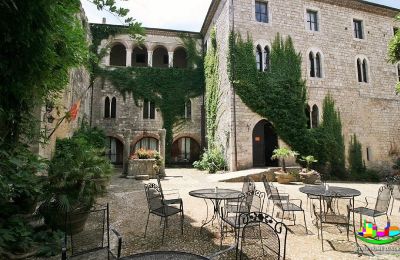 Castello in vendita Abruzzo, Cortile