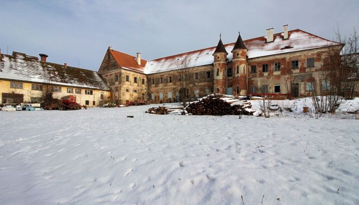 Palazzo in vendita Karlovarský kraj,  Repubblica Ceca