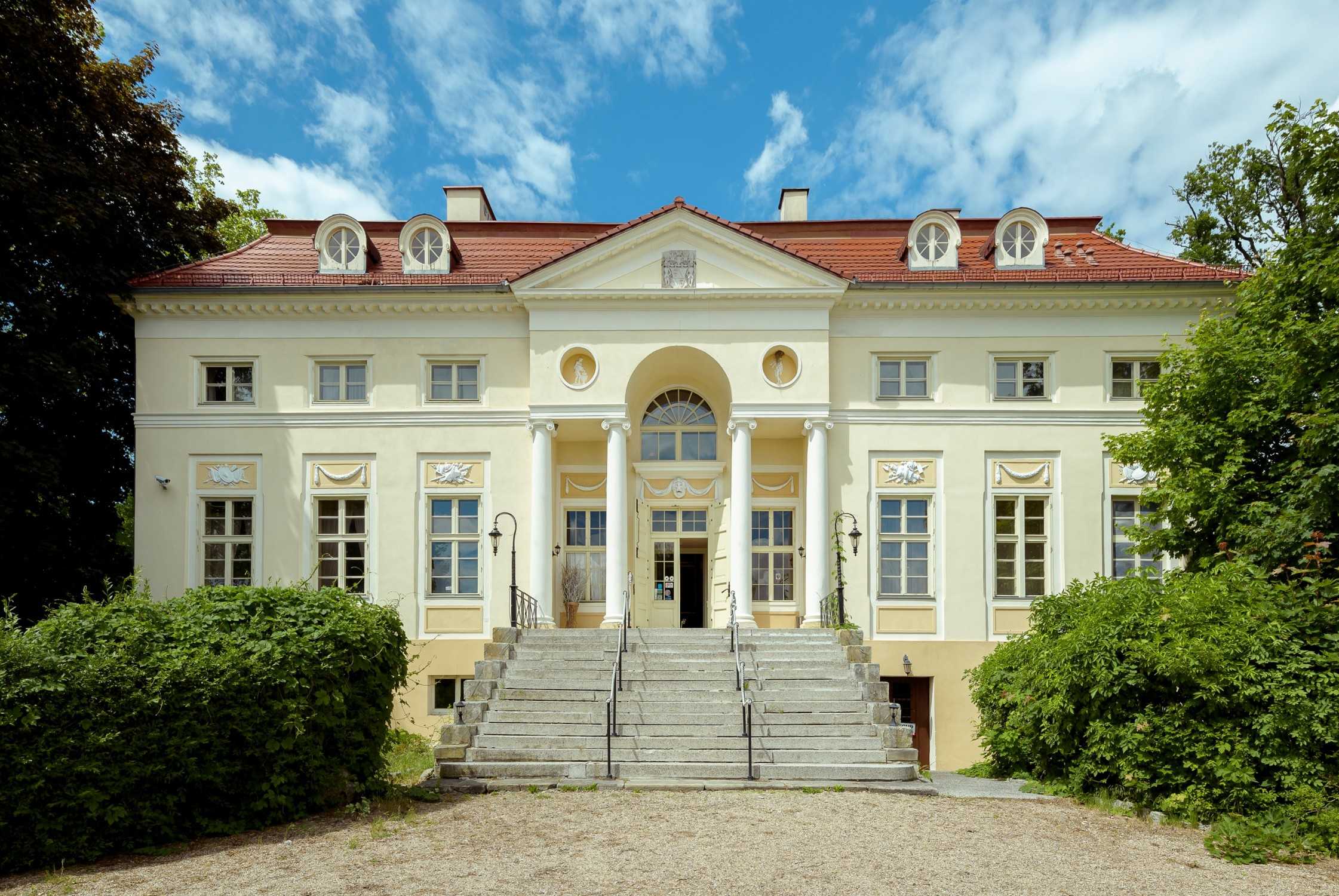 Immagini Palazzo unico vicino a Wrocław, Bassa Slesia