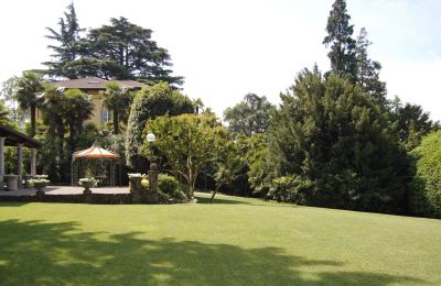 Villa storica in vendita Merate, Lombardia, Giardino