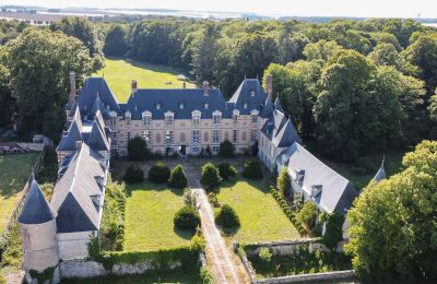 Immobili di carattere, Château Louis XIII: Castello in Normandia vicino a Parigi