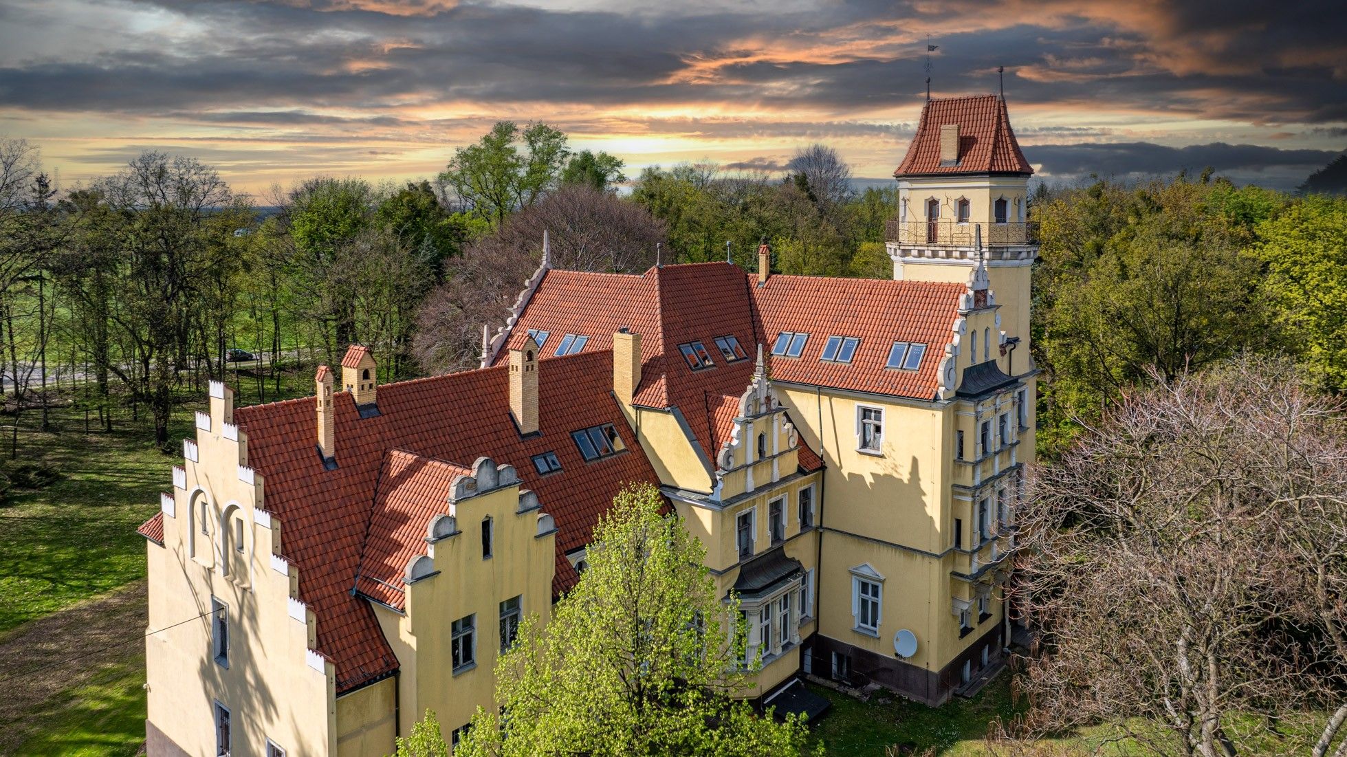 Immagini Castello di Ornontowice in Polonia, Slesia