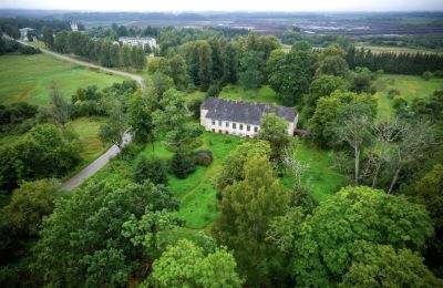 Villa padronale in vendita Ozoli (Ozolmuiža), Ozolu muiža, Curlandia, Foto con drone