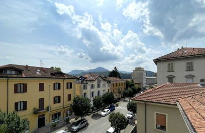 Appartamento in edificio storico in vendita Luino, Lombardia, Vista