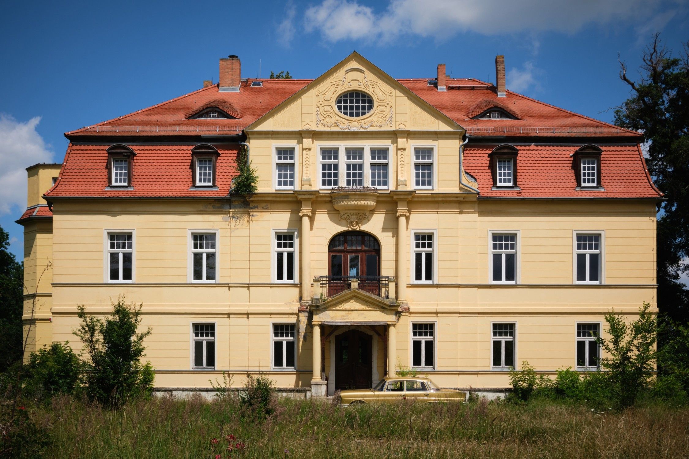 Immagini Villa padronale nel centro della Germania, vicino a Lipsia