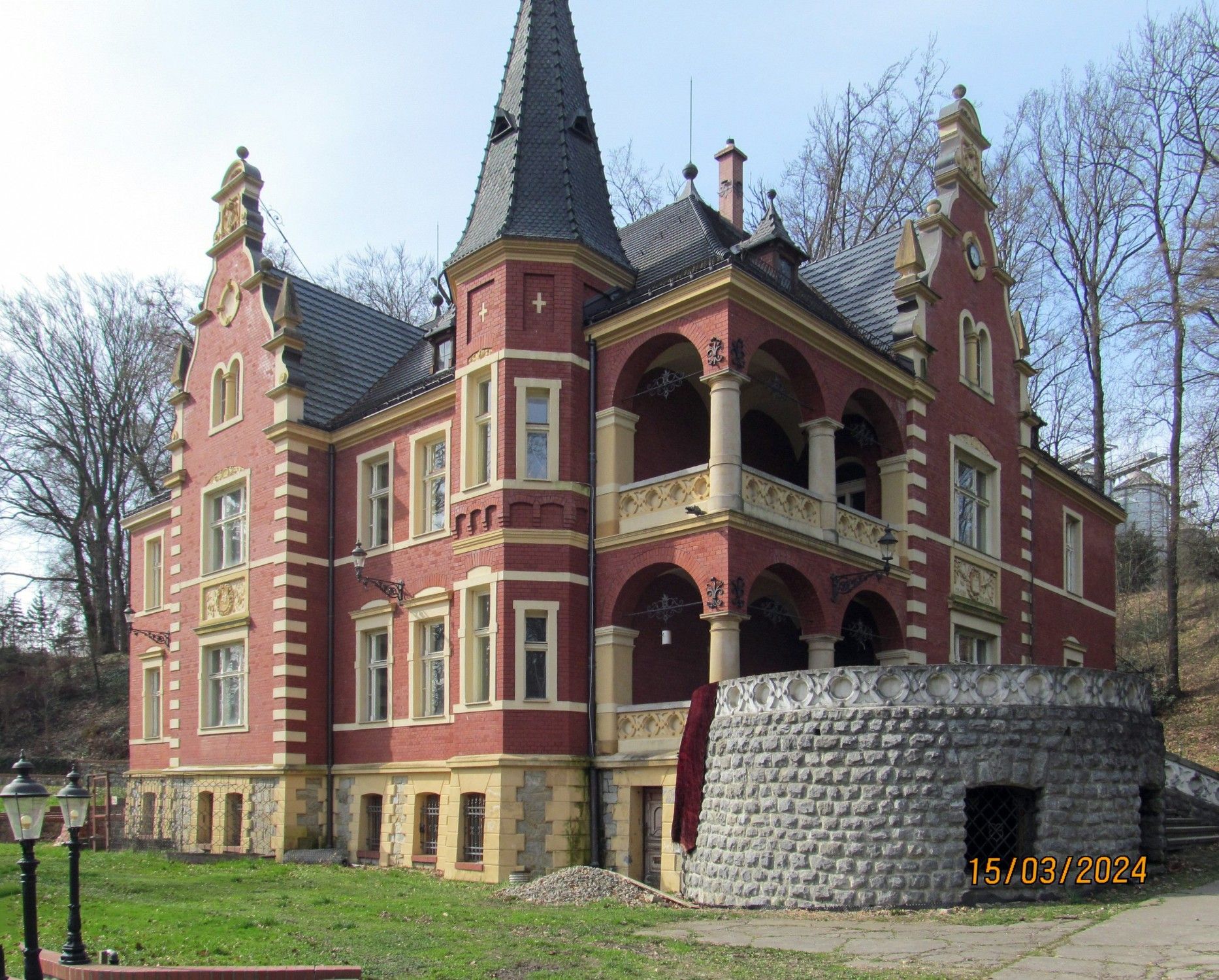 Immagini Villa storica in Polonia: Pałacyk w Ziębicach