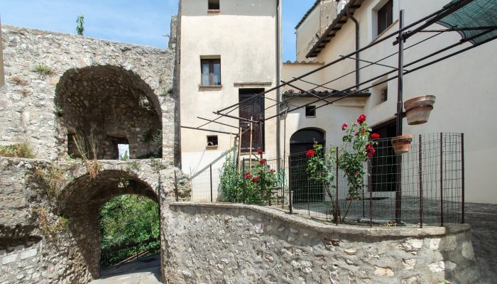 Castello Palazzo Villa in vendita 05100 Cesi, Umbria,  Italia