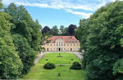 Immobili di carattere, Villa padronale con grande sala da ballo storica vicino a Dresda