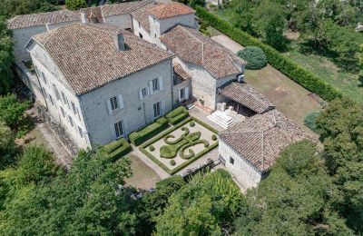 Immobili di carattere, Sud della Francia: Castello del XIII secolo con cappella e torre, 2 ettari