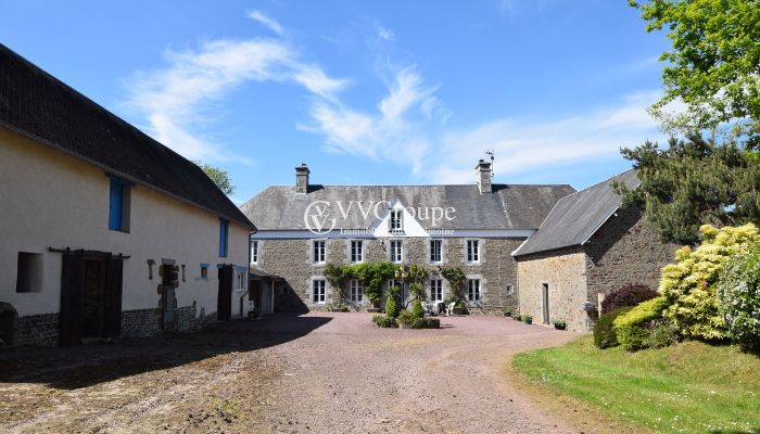 Casa di campagna in vendita Coutances, Normandia,  Francia