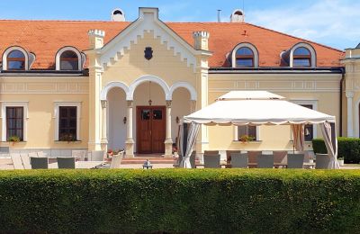 Villa padronale Jaslovské Bohunice, Regione di Trnava