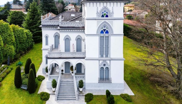 Villa storica in vendita 28040 Lesa, Piemonte,  Italia