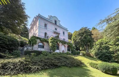 Immobili di carattere, Appartamento in Villa Amalia a Stresa - Vista lago e spiaggia privata