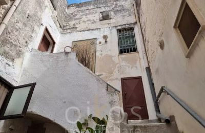 Casa di città in vendita Oria, Puglia, Ingresso