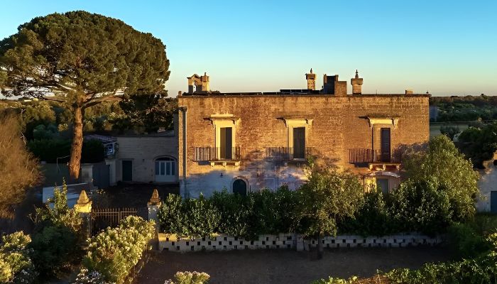 Villa storica in vendita Francavilla Fontana, Puglia,  Italia