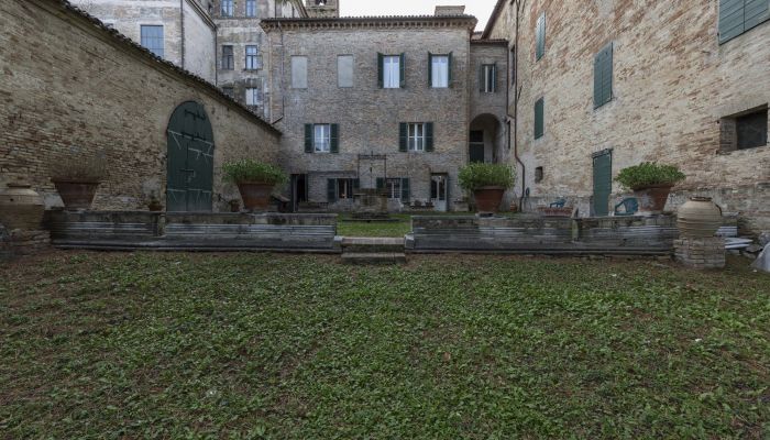 Villa storica in vendita Filottrano, Marche,  Italia