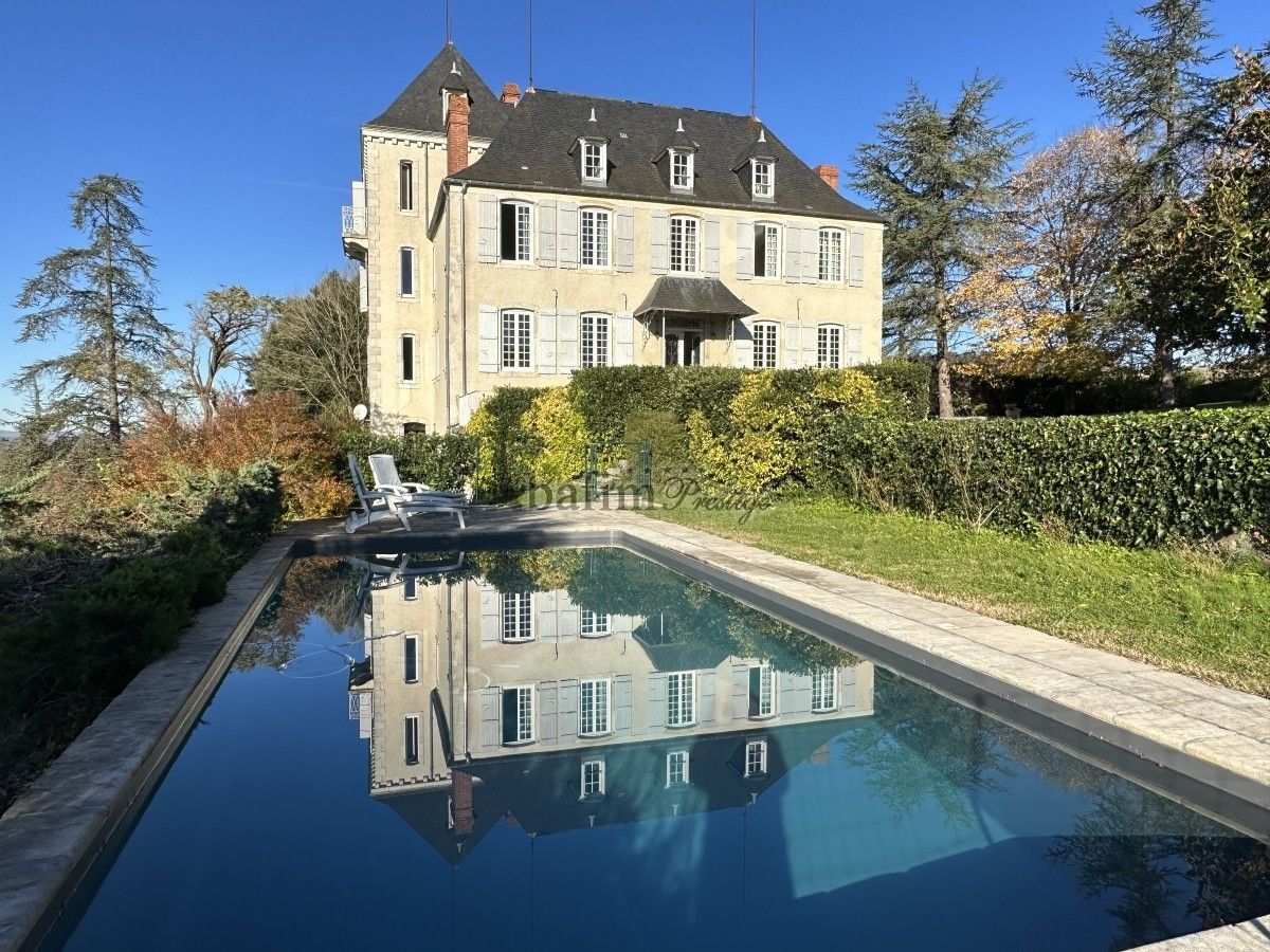 Immagini Château ristrutturato con vista sui Pirenei