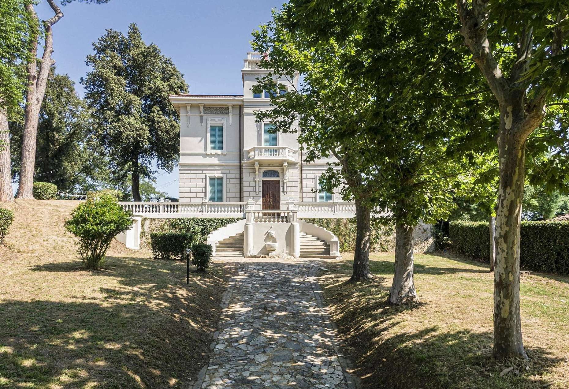 Immagini Villa storica a Fauglia, Pisa