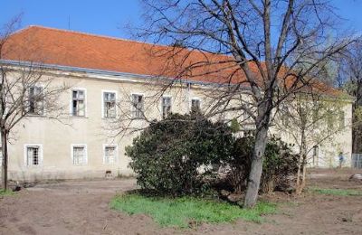 Villa padronale in vendita Rumanová, Regione di Nitra, Vista frontale