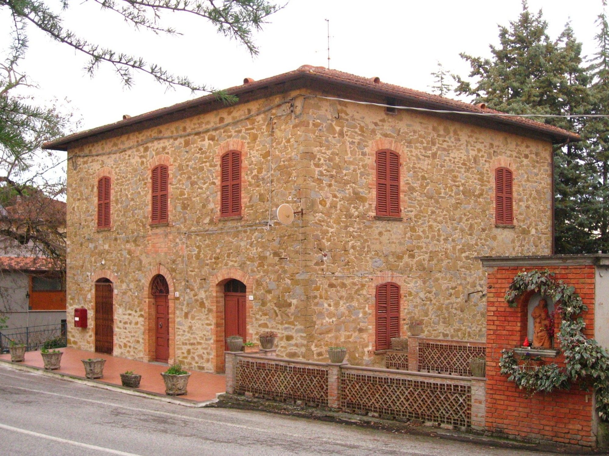 Immagini Casale in pietra di fine 800