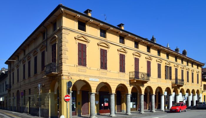 Palazzetto in vendita Soresina, Lombardia,  Italia