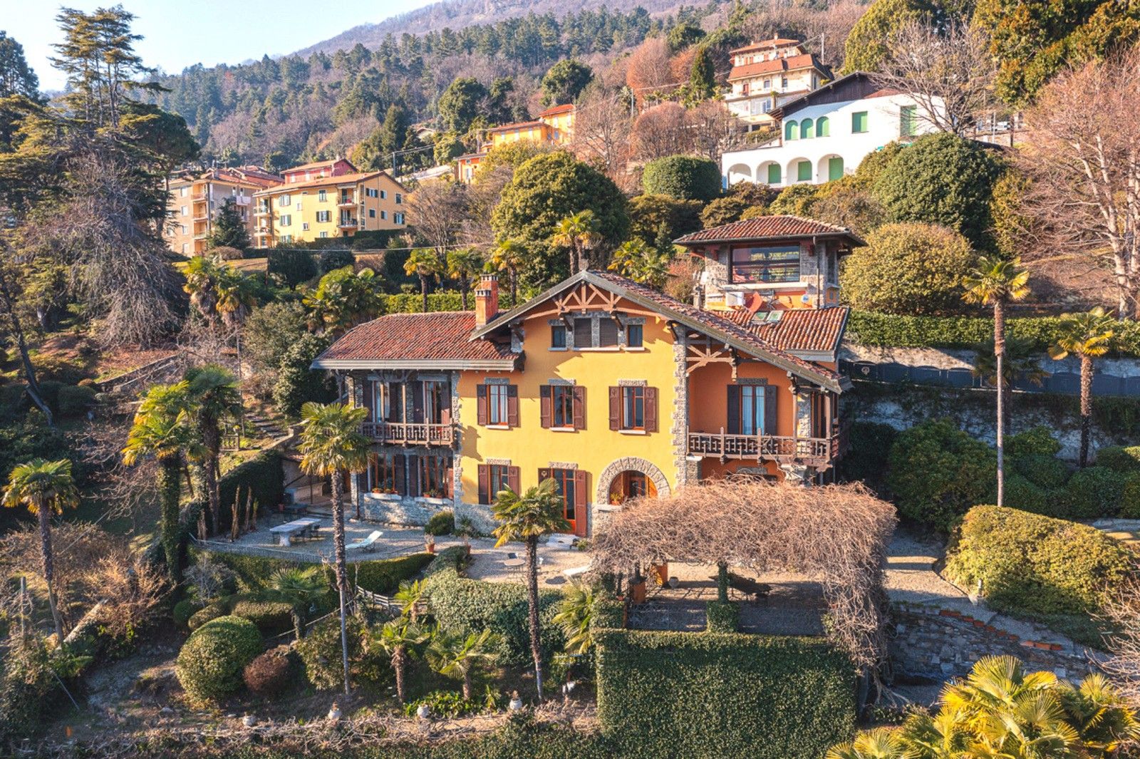 Immagini Villa storica a Ghiffa sul Lago Maggiore