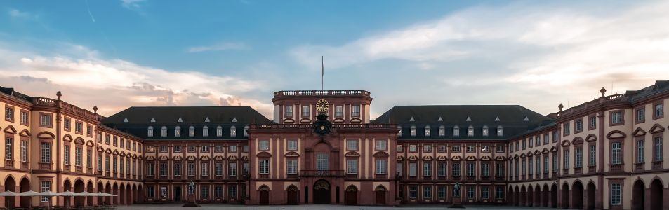 /pp/cc_by/thumb-pano-deutschland-baden-wuerttemberg-mannheim-schloss.jpg