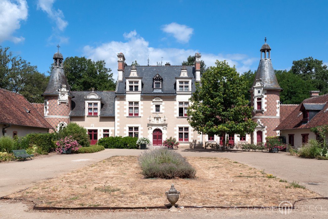 Château de Troussay: Wird als kleinstes Herrenhaus aller Loire-Schlösser bezeichnet, Cheverny