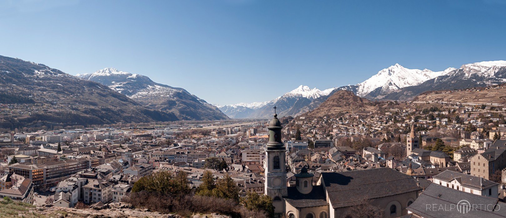 Stadtpanorama von Sitten/Sion (Basilique de Valère), Sion