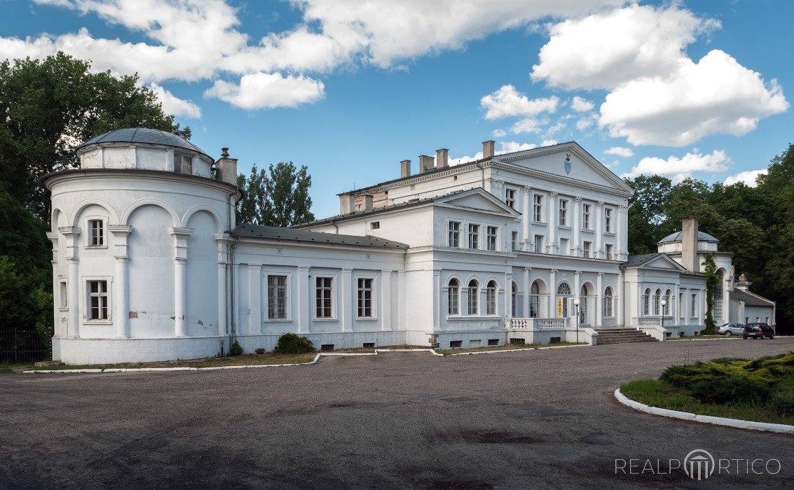 Schloss in Iwno, Großpolen, Iwno