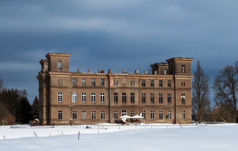 /pp/cc_by_nc_sa/thumb-deutschland-mecklenburg-vorpommern-bulow-herrenhaus.jpg