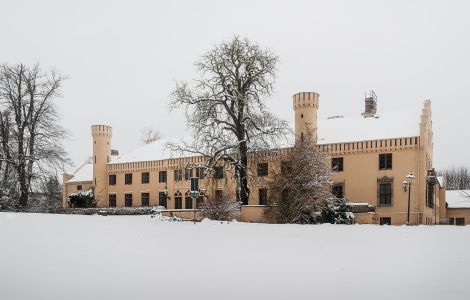 /pp/cc_by_sa/thumb-deutschland-brandenburg-petzow-herrenhaus.jpg