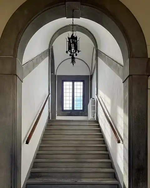 Monastero in vendita, Pescia