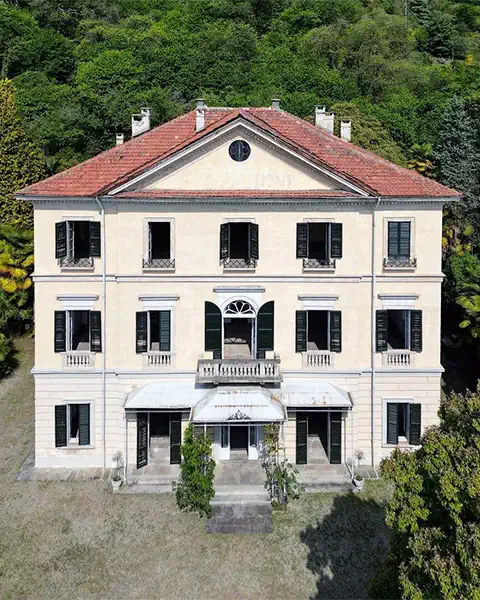 Residenza storica sul lago