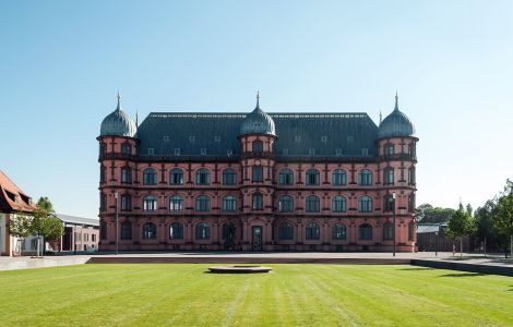 /pp/public_domain/thumb-deutschland-baden-wuerttemberg-karlsruhe-gottesaue-schloss.jpg